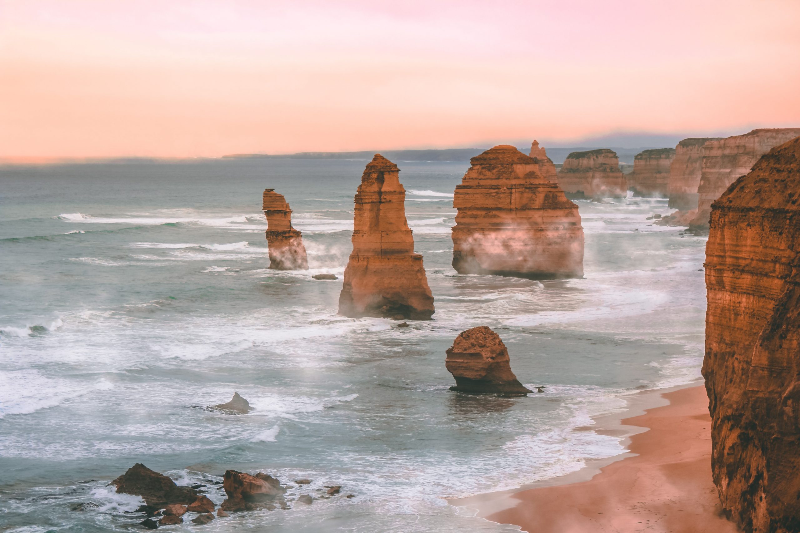 victor-garcia-hM0jUUU5eDg-unsplash